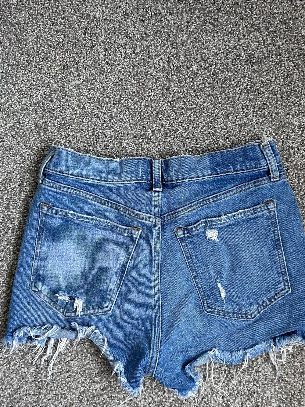 Abercrombie & Fitch The Mom High Rise Denim Shorts